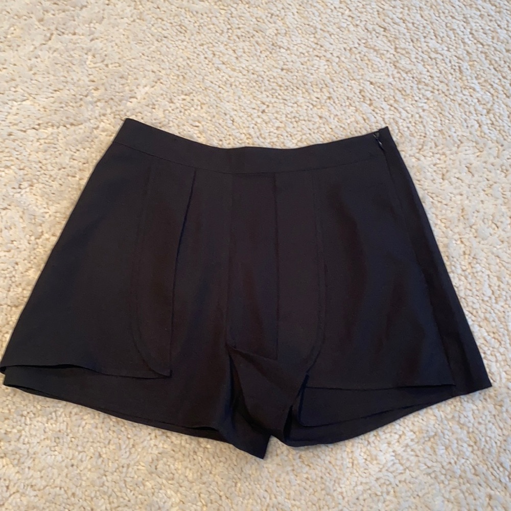 Pleated black womens shorts